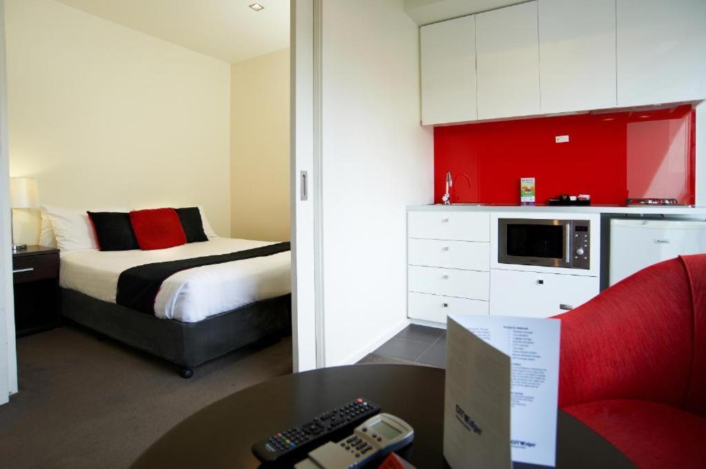 Comfort Apartments On Elizabeth Melbourne Bagian luar foto