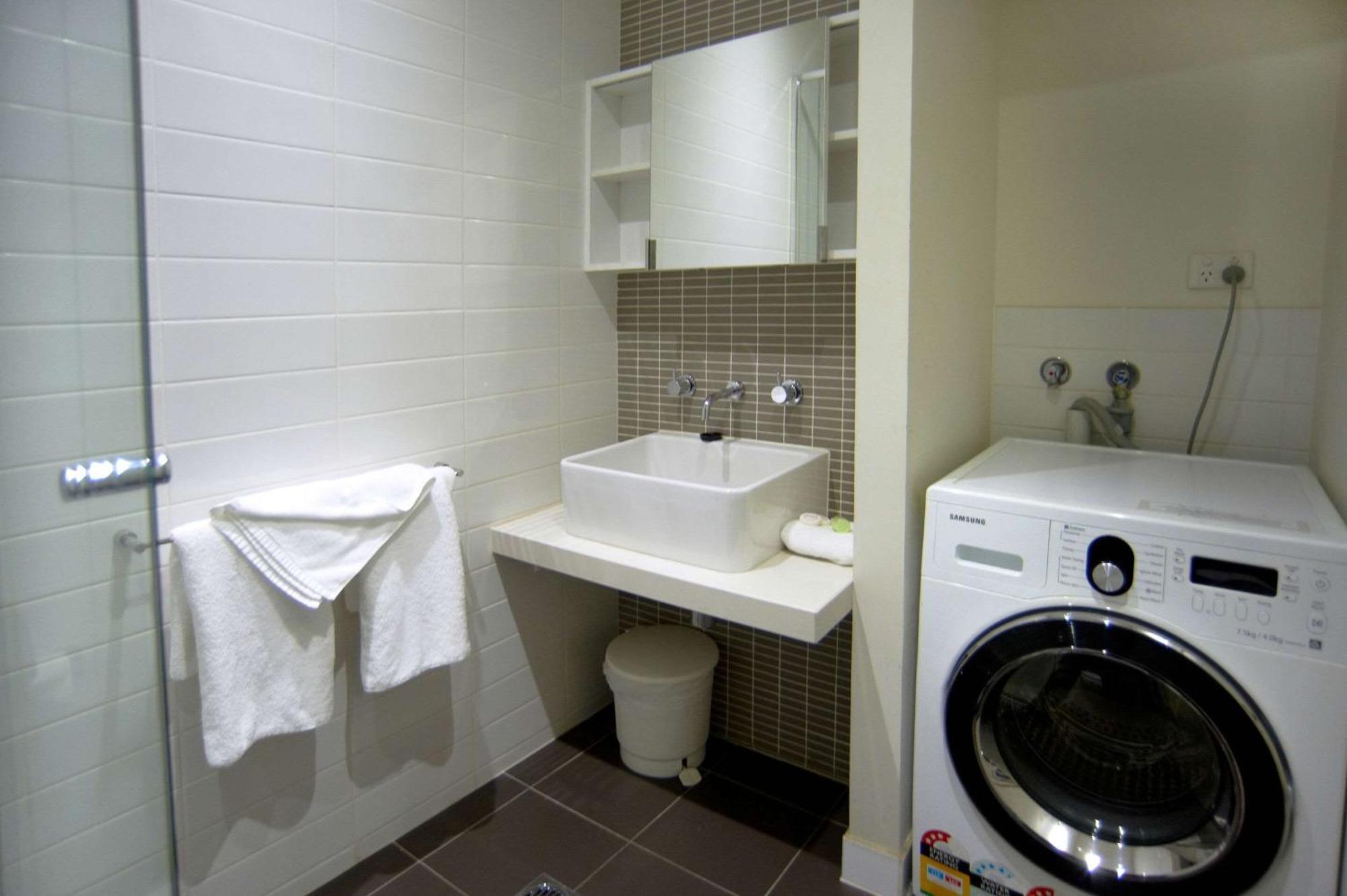 Comfort Apartments On Elizabeth Melbourne Bagian luar foto