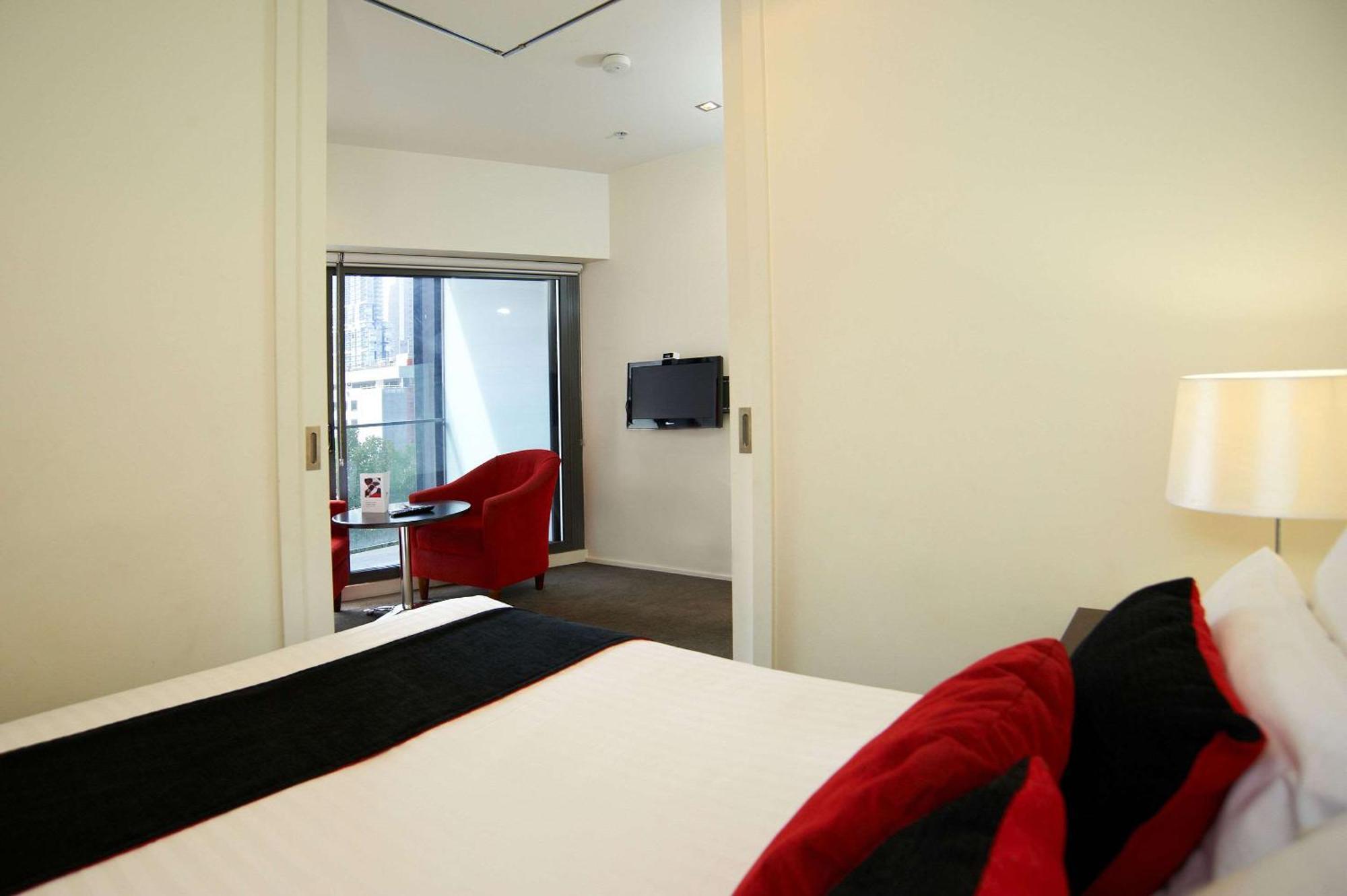 Comfort Apartments On Elizabeth Melbourne Bagian luar foto